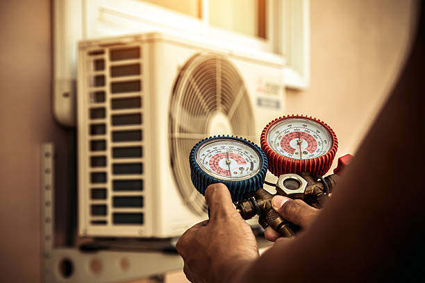 Professional Hvac Installation technician working in Woodstock, NY